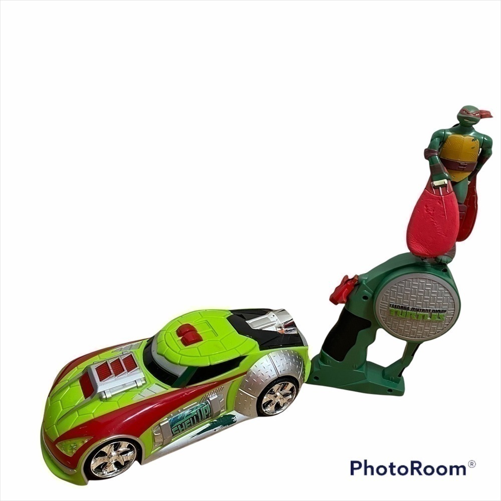 Teenage Mutant Ninja Turtle Toy Bundle Car & Fly